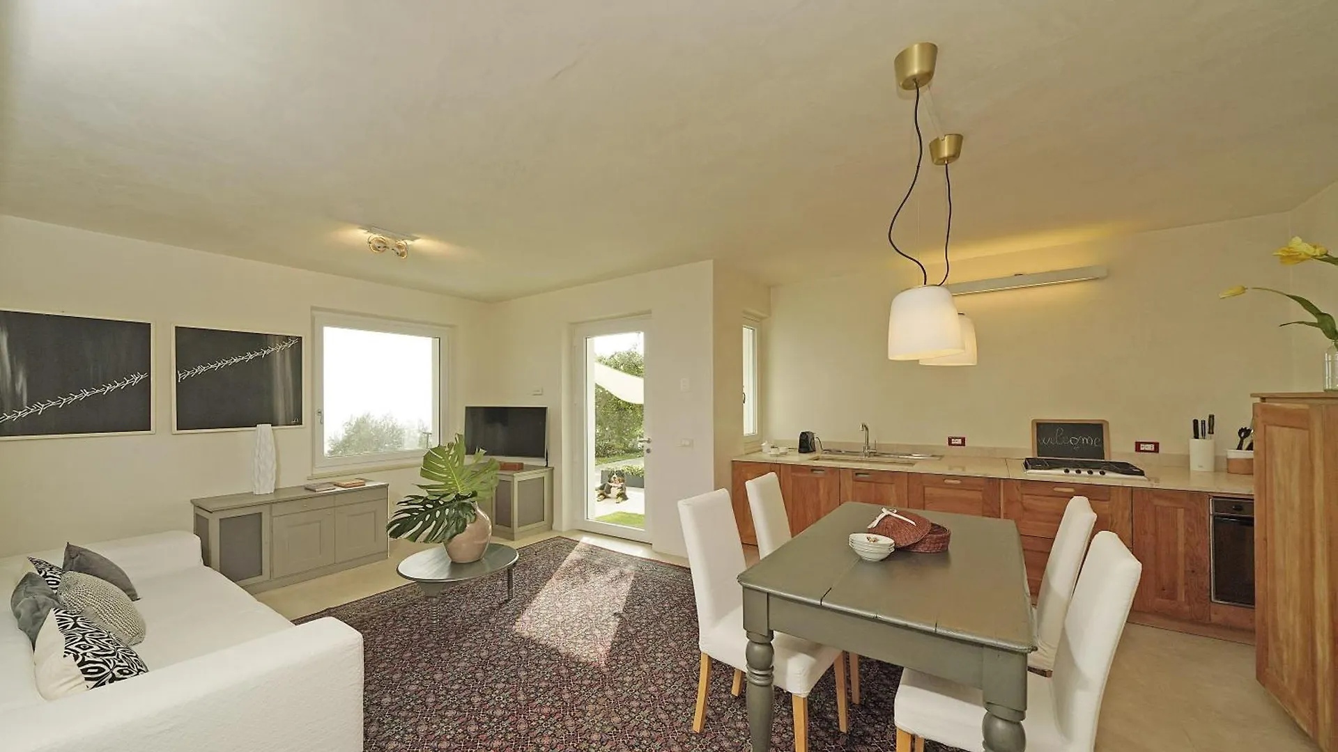 Villa Dolce Bellezza Salo 0*,