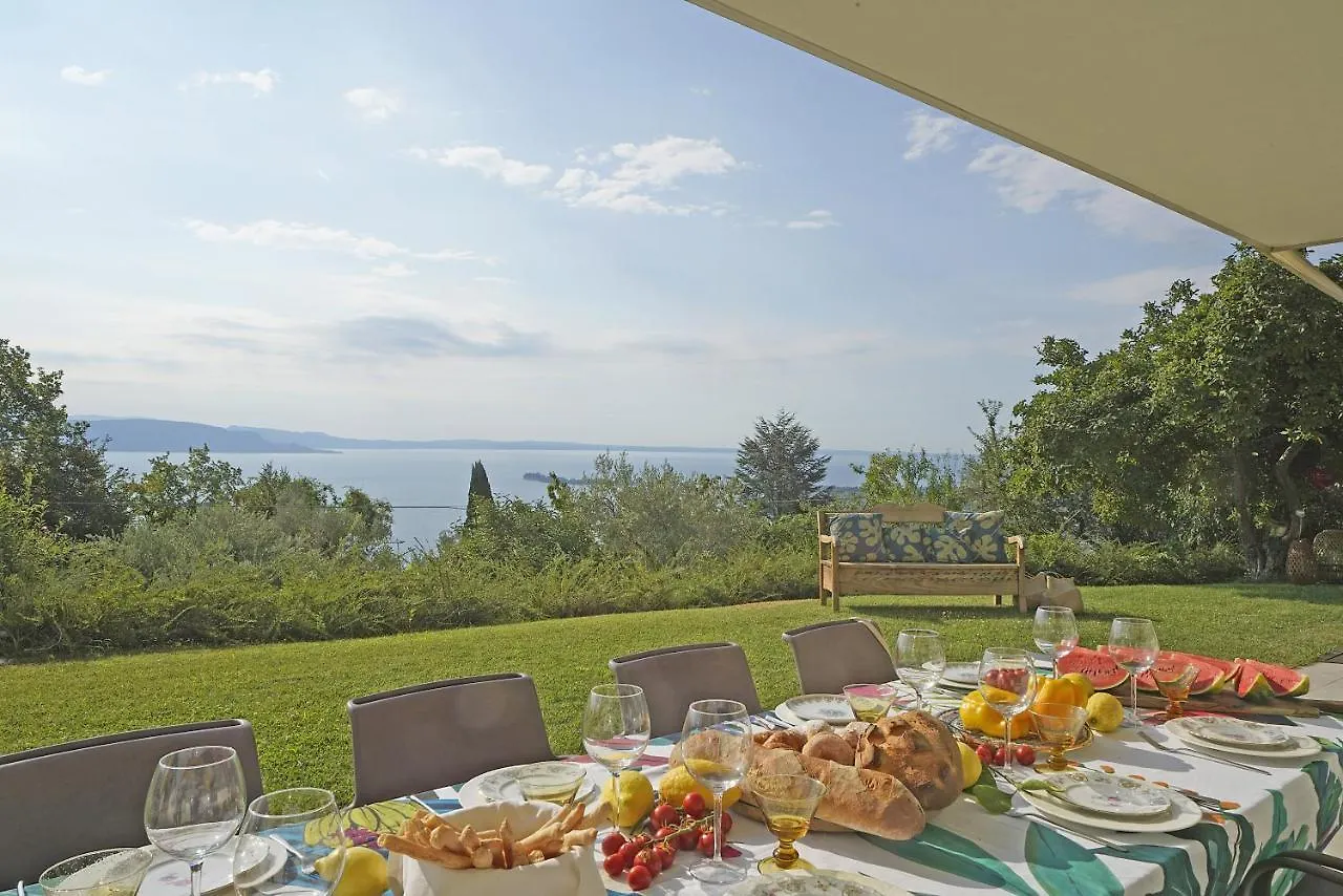 סאלו Villa Dolce Bellezza 0*,